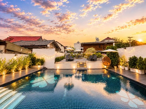 Outdoor pool, open 8:30 AM to 8:00 PM, sun loungers