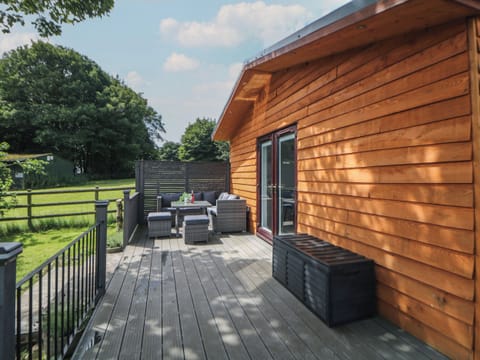 Cottage | Property grounds