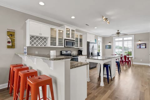 Additional seating at the kitchen bar