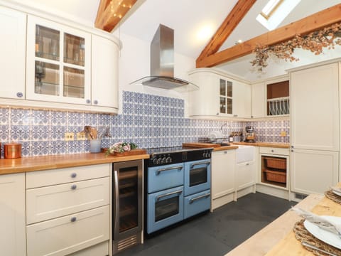 Fridge, dishwasher, electric kettle, toaster