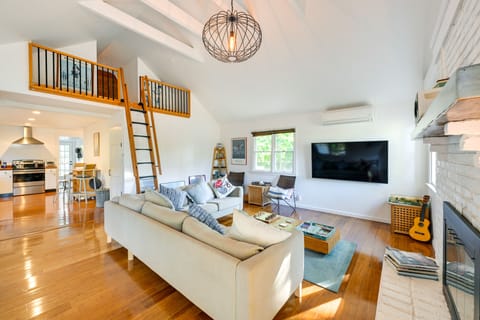 Riverhead Vacation Rental | 1BR | 1BA | 1,000 Sq Ft | Stairs to Access