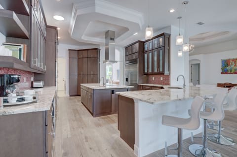 Palm Paradise chef's kitchen (1)