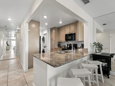 Condo (2 Bedrooms) | Property amenity