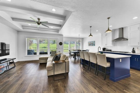 Great Room and Kitchen with seating for 4 at The Breakfast Bar