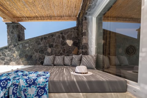 Junior Suite, Multiple Beds, Hot Tub, Sea View | 1 bedroom, individually decorated, individually furnished