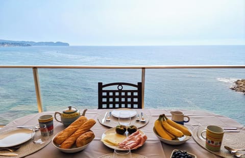 Terrace with furniture to enjoy lunch while breathing the purified air thanks to our highly appreciated marine flora, the Posidonia.