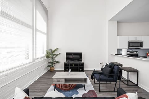 Apartment | Living area | 42-inch Smart TV with digital channels, Netflix, Hulu