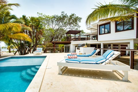 Beachside Infinity Pool