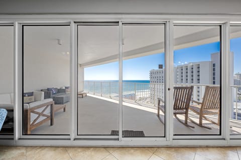 Balcony entrance