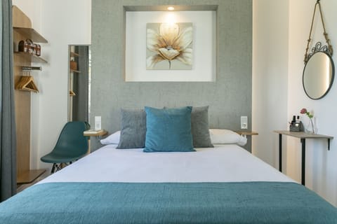 Basic Loft | 1 bedroom, desk, iron/ironing board, free WiFi
