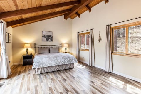Basic Cabin | 3 bedrooms, WiFi (free)