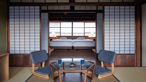Deluxe Quadruple Room | In-room safe, individually decorated, individually furnished, free WiFi