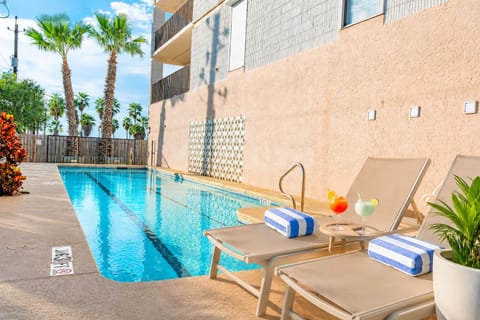 Soak up the sun or swim all day in this beautiful crystal clear Pool