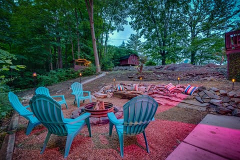 FirePit and Deerstand Cabana