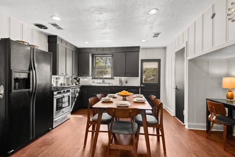 Spacious kitchen area great for cooking with loved ones!