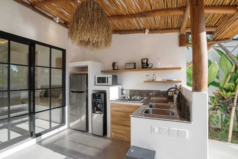 Basic Villa, Multiple Beds | Private kitchen | Fridge, microwave, stovetop, toaster