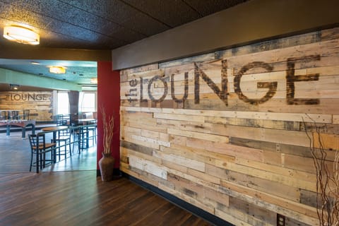 Dinner served, American cuisine