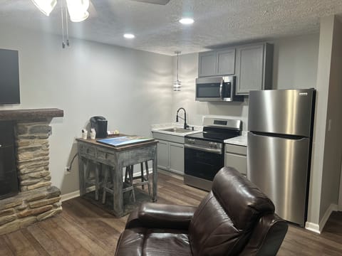 Deluxe Bungalow, Patio | Private kitchen | Fridge, microwave, coffee/tea maker