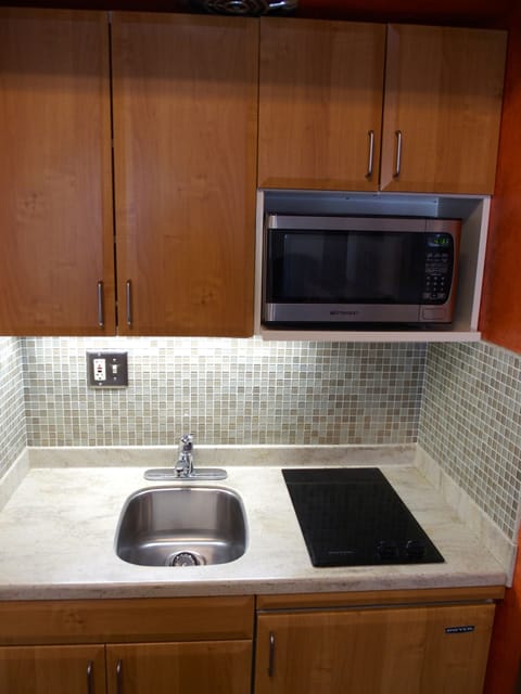 Low Floor Room | Private kitchenette | Fridge, microwave, stovetop, coffee/tea maker
