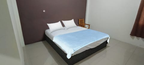 Standard Double Room | WiFi (free), bed sheets