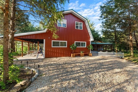Welcome to the barn! The patio is on the left side and the entrance is on the right. With keypad access, you won't have to remember your key.
