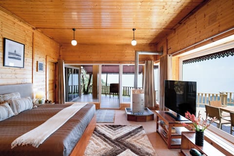 Basic Villa, 5 Bedrooms | Interior