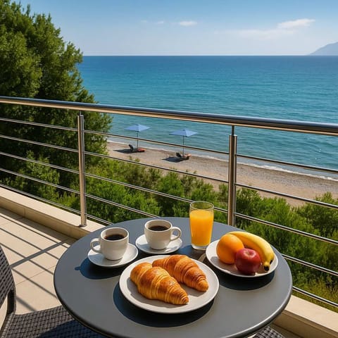 Just 10m from the beach!