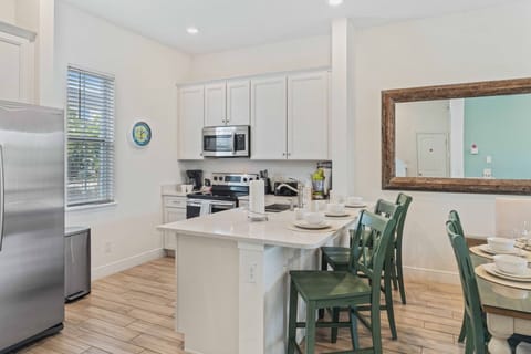 Fully equipped kitchen- with an open connect design you will have an easy access to the space where you prepare your food