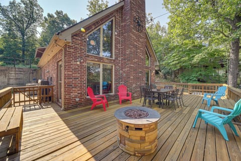 Eucha Vacation Rental | 2BR | 2BA | 1,400 Sq Ft | Stairs Required