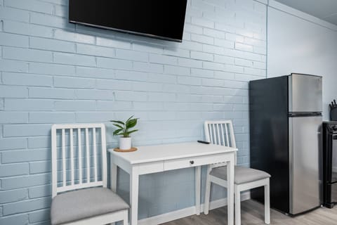 Rockaway Beach is south of Cannon Beach and north of Tillamook. Use this rental as a base camp to explore the Oregon Coast.