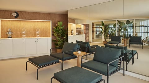 Couples treatment rooms, sauna, hot tub, steam room, Turkish bath