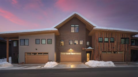 Welcome to Uptown House!