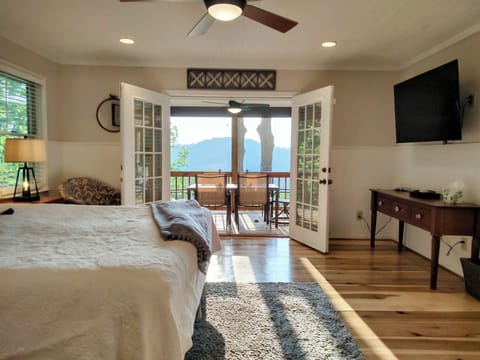 Main Level Master King Suite 