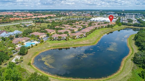 Aerial view marking how Wishes proximity to the Oakwater lake