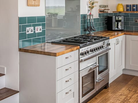 Open plan living space | Two Seas Hebrides, Eoropie, Isle of Lewis