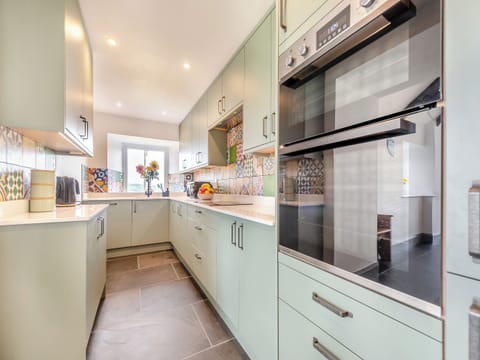 Kitchen | Park Clement, Bwlch y Groes