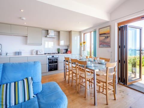 Open plan living space | Beachbreak - Crows Nest, Mortehoe, near Woolacombe