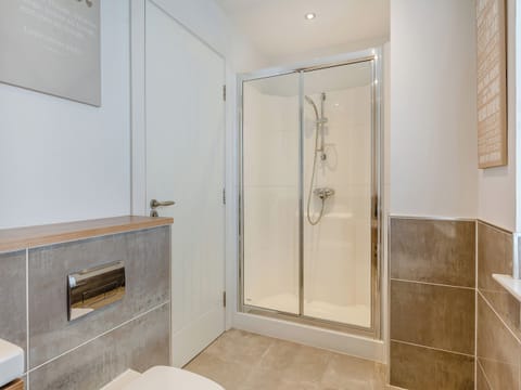 Bathroom | One The Loan, Tornagrain, near Inverness