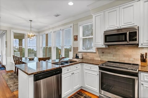 107 Grand Pavilion Open Kitchen