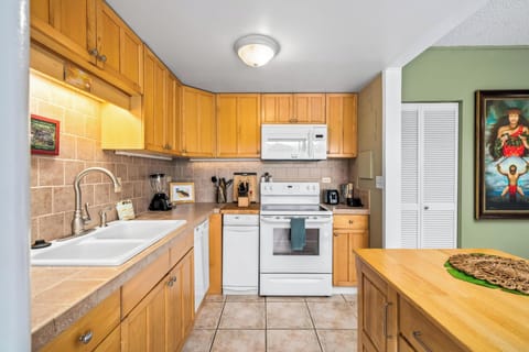 Cook up a delicious local meal with full size appliances