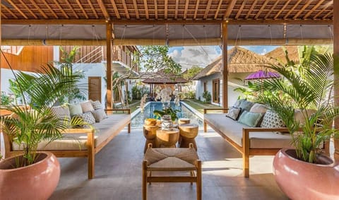 Deluxe Villa, 5 Bedrooms, Private Pool, Pool View | Living area | 32-inch LCD TV with digital channels