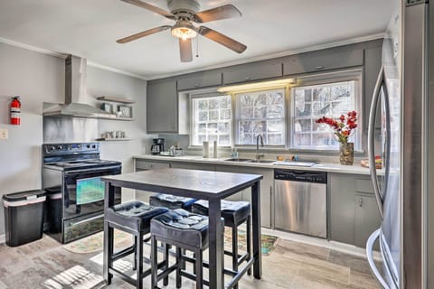 Deluxe House, 5 Bedrooms, Non Smoking | 5 bedrooms, iron/ironing board, free WiFi