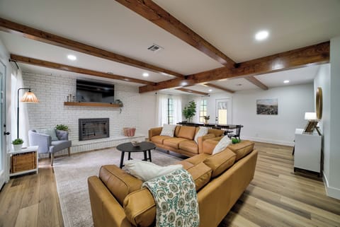 5a9ec13d-2ab8-47bb-8d36-8b2ed0c11d50