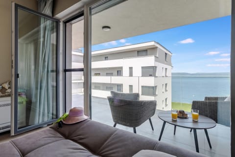 Family Apartment, 2 Bedrooms, Balcony, Lakeside (Lake Side Luxury-Steps To The Lake) | Interior