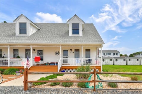 Welcome to The Mermaid Lounge on beautiful Chincoteague Island!
