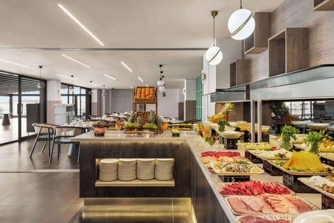Daily buffet breakfast for a fee