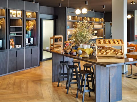 Dinner served, Mediterranean cuisine