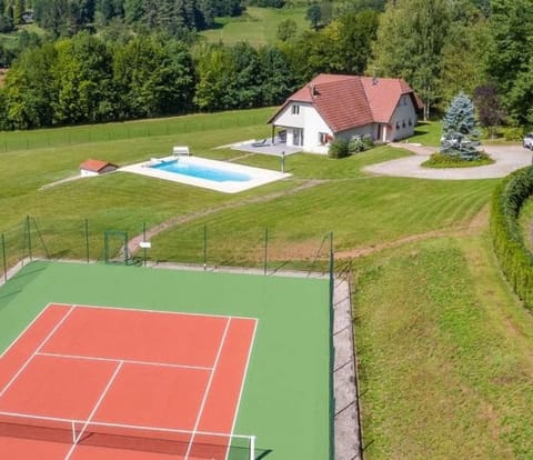 Sport court