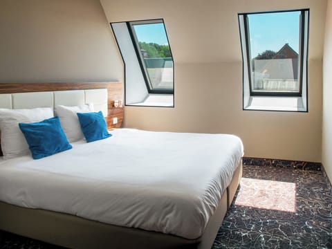 Deluxe Double or Twin Room | Desk, soundproofing, iron/ironing board, free WiFi