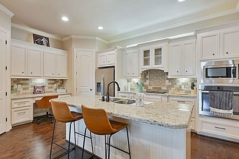 Welcome to Reveille`s Retreat, a modern multi-story townhome located just behind Northgate.